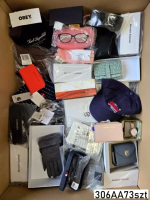 The picture shows a package with accessories in the category AA.