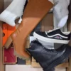 BS3529 1 The photo shows a package with footwear in the category BS.