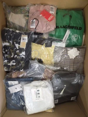The photo shows a package with clothing in the category AP.