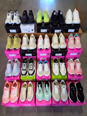 The photo shows a package with clothing in the category N.