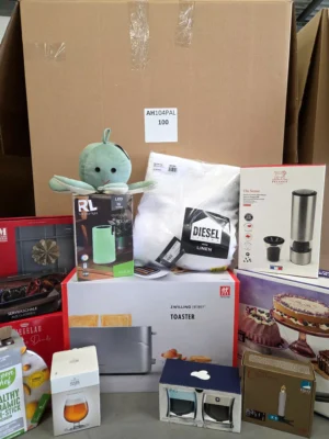 The photo shows a package with clothing in the category A.
