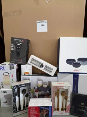 The photo shows a package with clothing in the category A.