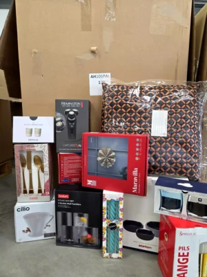 The photo shows a package with clothing in the category A.