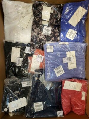 The photo shows a package with clothing in the category YA.