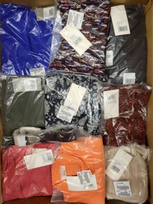 The photo shows a package with clothing in the category YA.