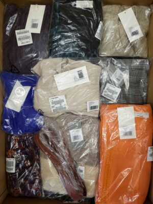 The photo shows a package with clothing in the category YA.