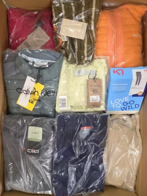 The photo shows a package with clothing in the category AP.