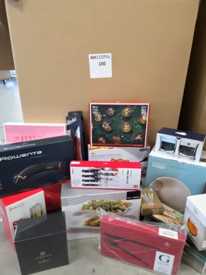 The photo shows a package with clothing in the category A.