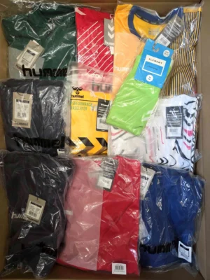 The photo shows a package with clothing in the category H.