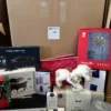 AH127 2 The photo shows a package with clothing in the category A.