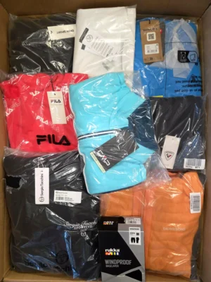 The photo shows a package with clothing in the category AP.