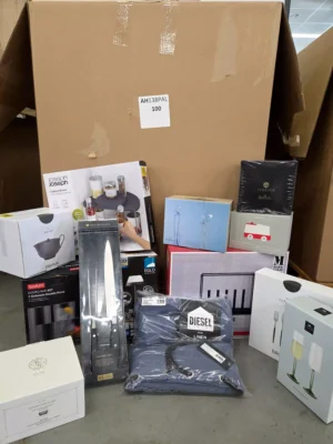 The photo shows a package with clothing in the category A.