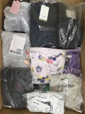 The photo shows a package with clothing in the category A.