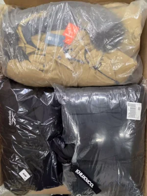 The photo shows a package with clothing in the category C.