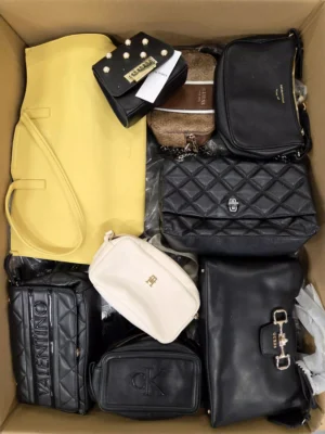 The picture shows a package with accessories in the category HC.