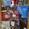 B1938 1 The photo shows a package with clothing in the category B.