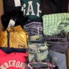U2303 1 The photo shows a package with clothing in the category U.