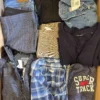 The photo shows a package with clothing in the category U.