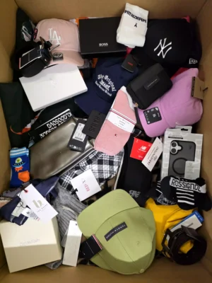 The picture shows a package with accessories in the category AB.