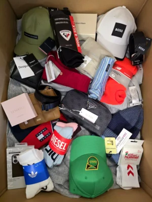 The picture shows a package with accessories in the category AB.