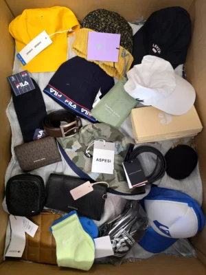 The picture shows a package with accessories in the category AB.