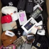 AB279 2 The picture shows a package with accessories in the category AB.