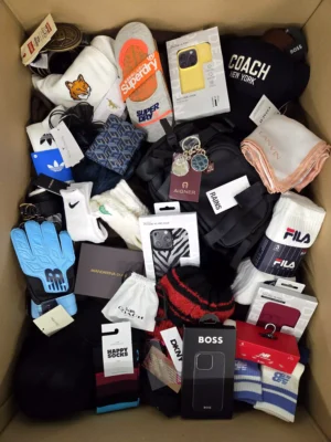 The picture shows a package with accessories in the category AB.