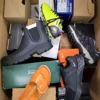 BS3598 2 The photo shows a package with footwear in the category BS.